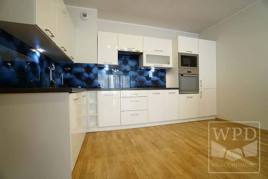 Big Apartment - Old Town - 3 Rooms - Private Parking Vratislav Exteriér fotografie
